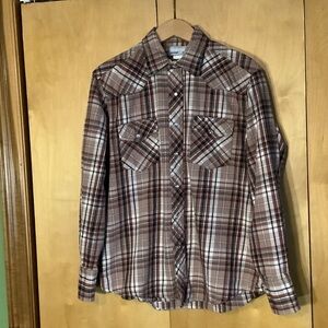 Wrangler Wrancher plaid flannel pearl buttoned shirt, size large
